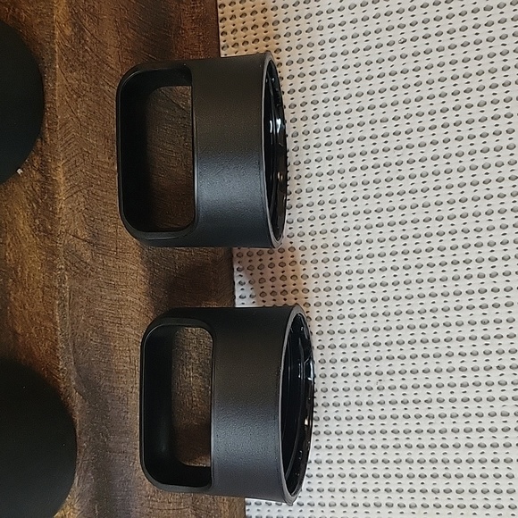 Peloton Glass Water Bottles - Picture 3 of 6